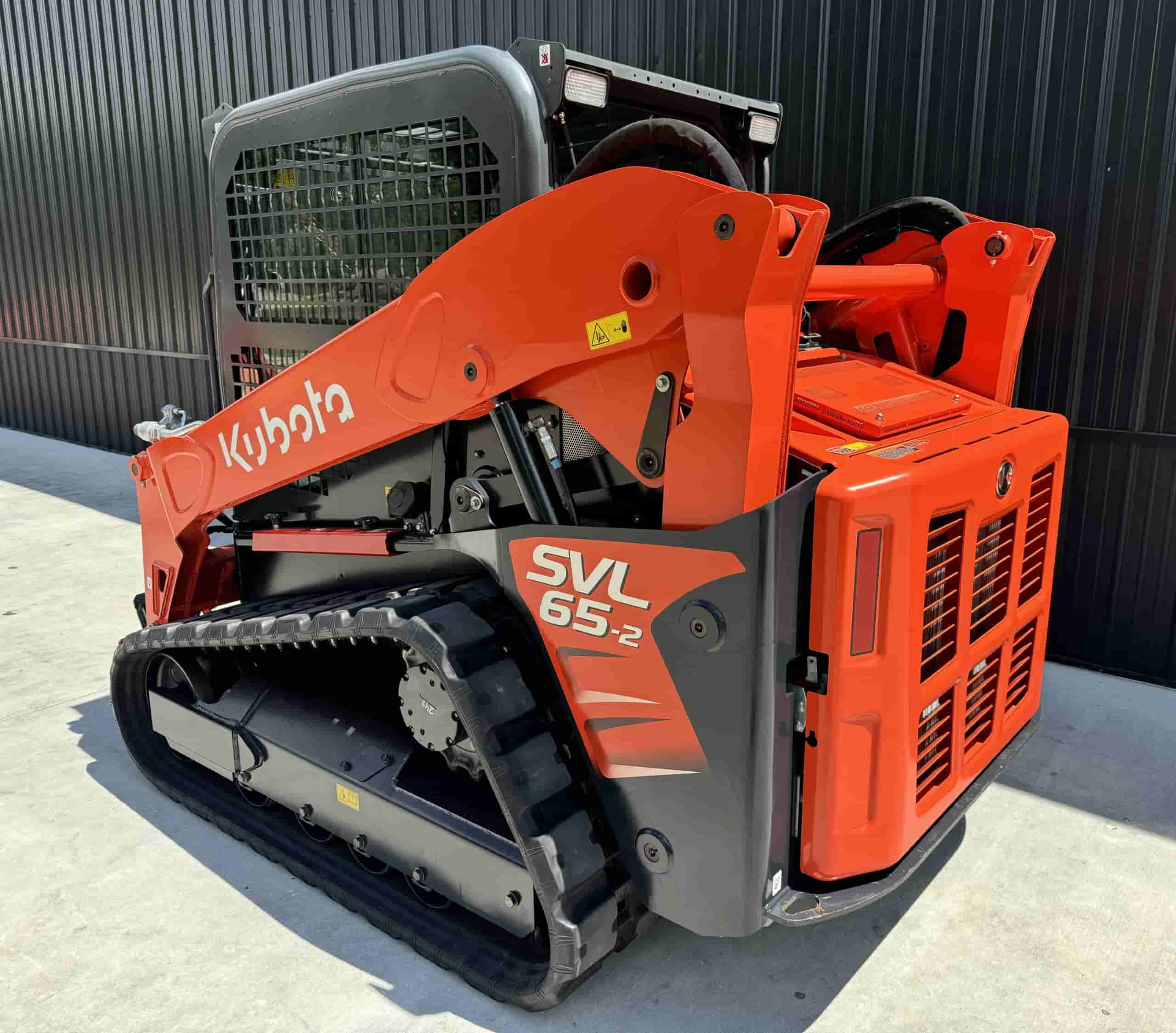 2021 KUBOTA SVL65-2 CLEAN
